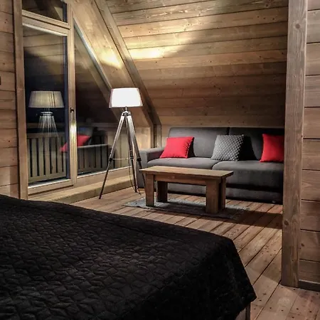 Cerenka Alpesi faház *