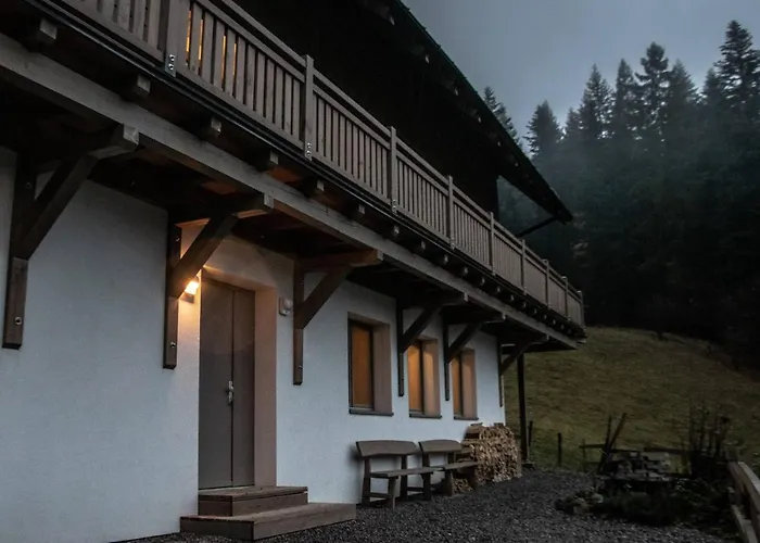 Cerenka בקתה Bytca