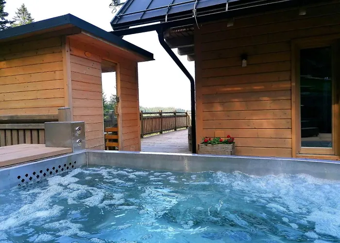 Cerenka בקתה Bytca